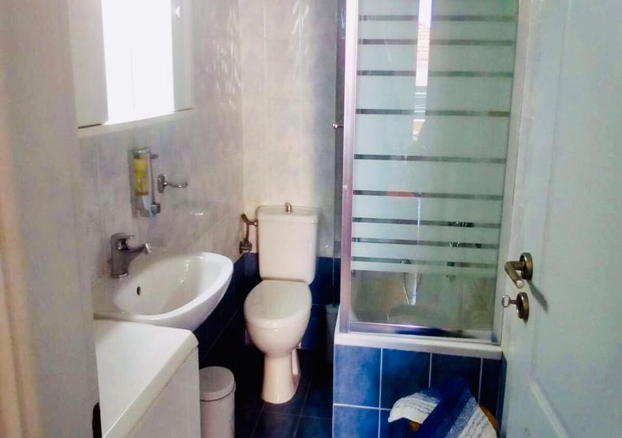 Balsam Suite - 50M To The Beach Kalamata Exterior foto